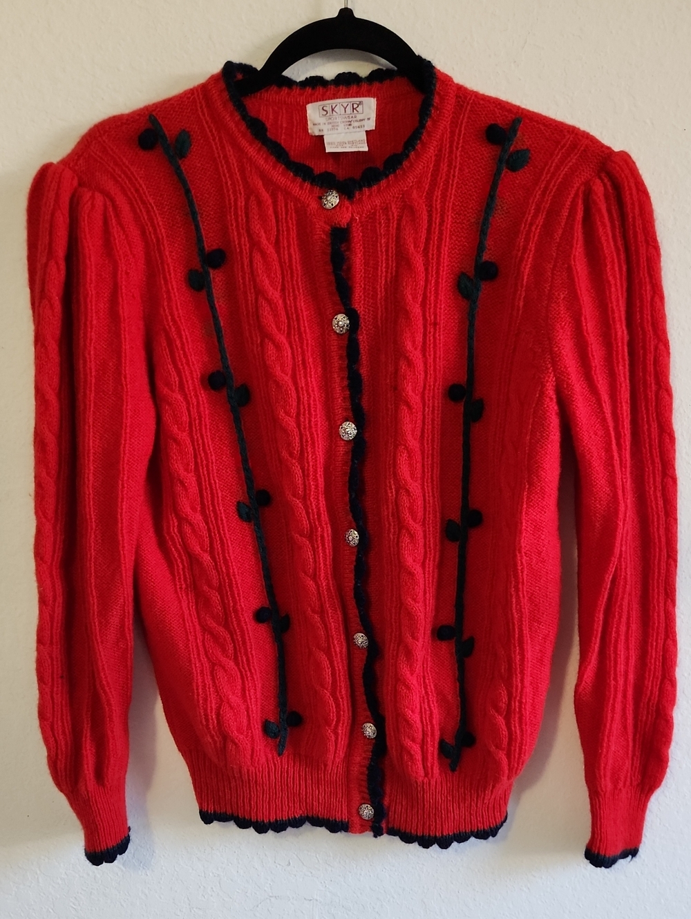 Vintage Grandmacore Tomato Red 100% Shetland Wool Cable Knit Cardigan Sweater M